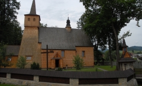 Kościół w Dębnie Podhalańskim Kościół w Dębnie Podhalańskim