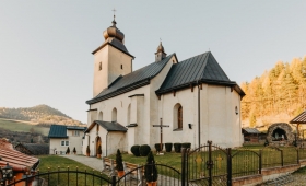 Tajemnice Leśnicy: Historia ukryta między skałami a granicą